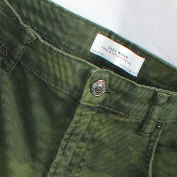 Zara Woman Camo Raw Fray Hem Crystal Embellished Crop Jean, Size 6 - Picture 9 of 9